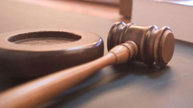 “誰真的掌管這艘船？”