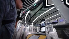 大興機(jī)場線可刷臉入站 設(shè)商務(wù)座專用閘機(jī)-青島國際快遞