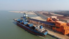 空運一噸貨物到洛杉磯-莆田羅嶼作業區首次接靠30萬噸級鐵礦船