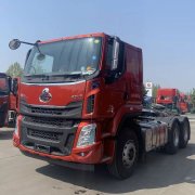 
物流網2.8m平頂駕駛室，自重輕至7.6T的乘龍H5平頂牽引車了解下？