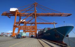 西部陸海新通道（欽州港）海鐵聯運集裝箱突破10萬標箱